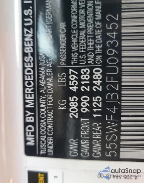 2015 Mercedes-Benz C 300 z USA, uszkodzony, nr VIN 55SWF4JB2FU093452